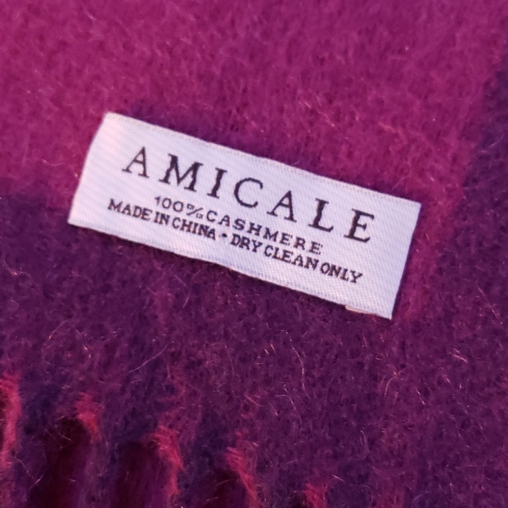 Never worn pure cashmere fringed Amicale scarf - Picture 3 of 4